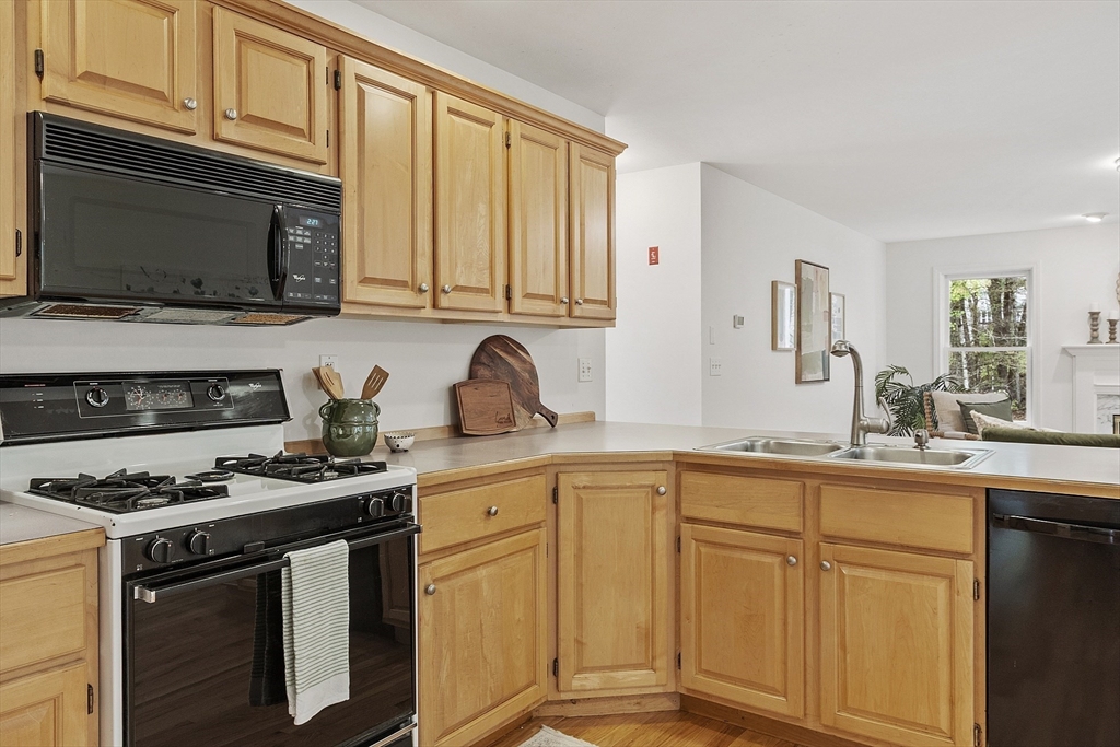 26 Overlook Dr, Acton