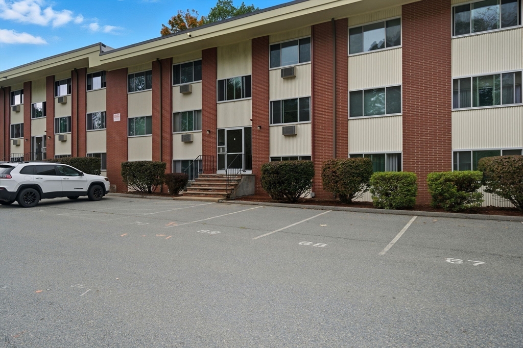 74 Beach Street, Bldg 5 # 3