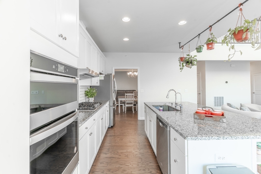 31 Cherry Ln # 31