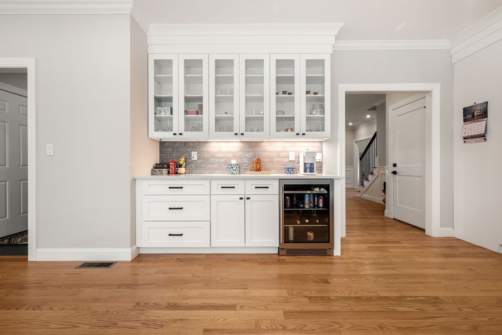 41 Peach Orchard Rd, Burlington