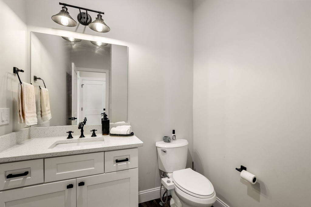 41 Peach Orchard Rd, Burlington