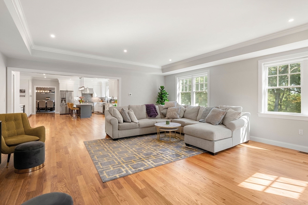 41 Peach Orchard Rd, Burlington