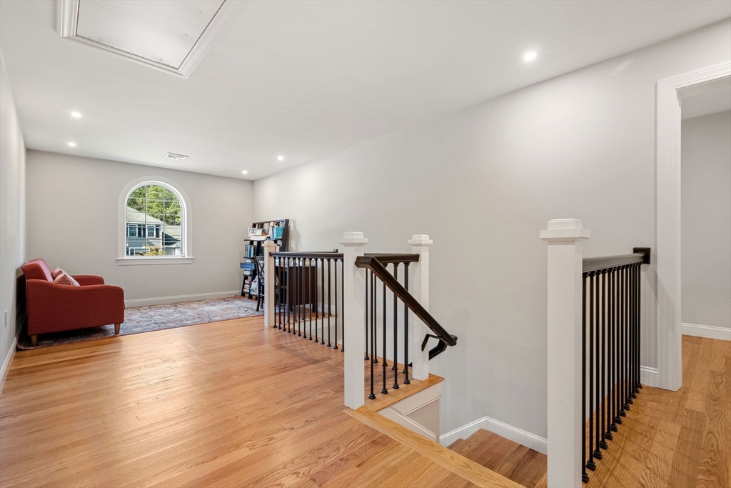 41 Peach Orchard Rd, Burlington