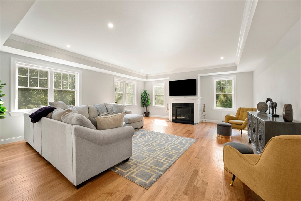 41 Peach Orchard Rd, Burlington