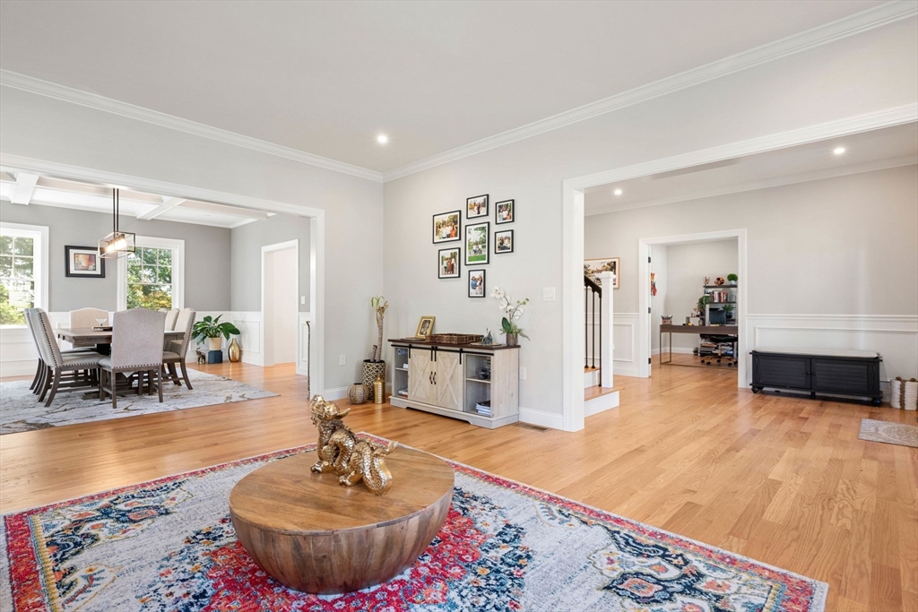 41 Peach Orchard Rd, Burlington