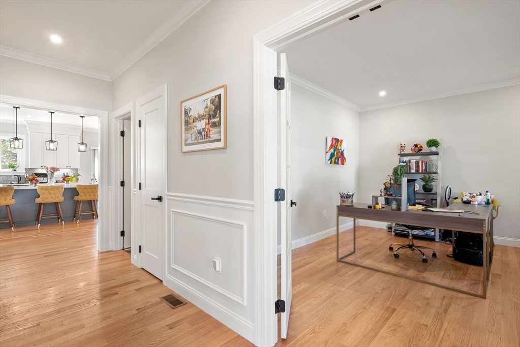 41 Peach Orchard Rd, Burlington