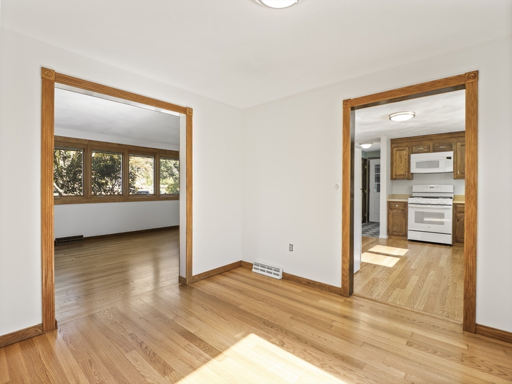 8 Boyds Ln