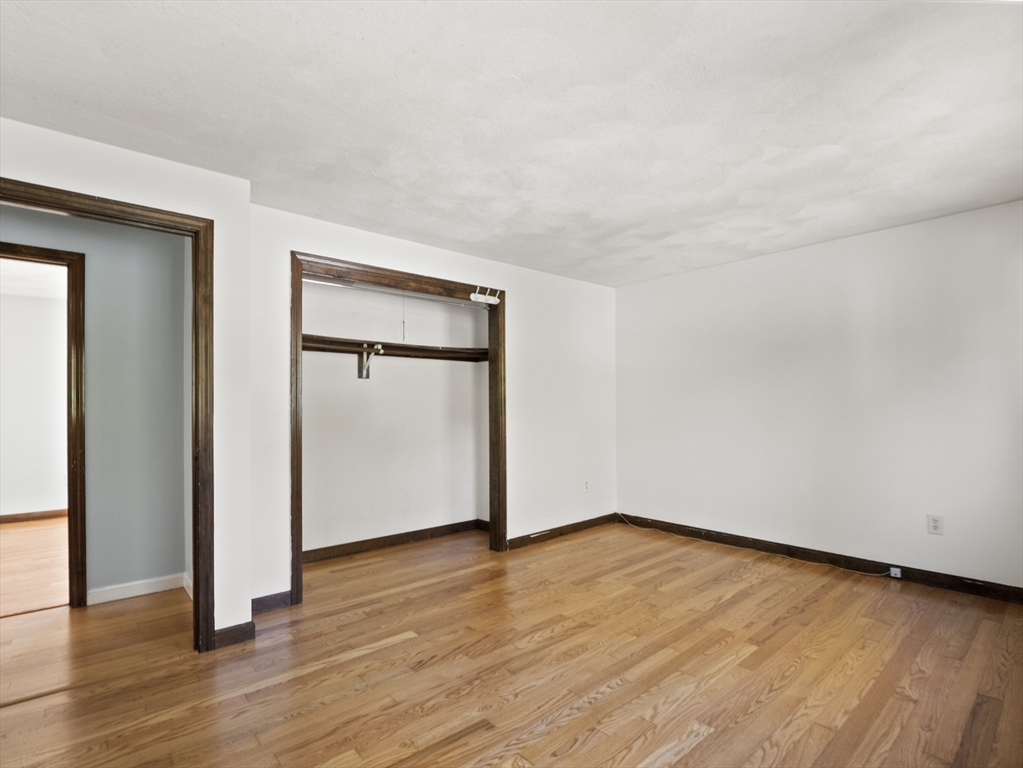 8 Boyds Ln