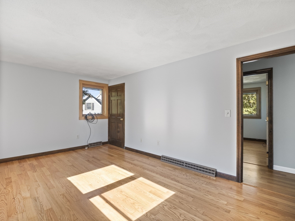 8 Boyds Ln