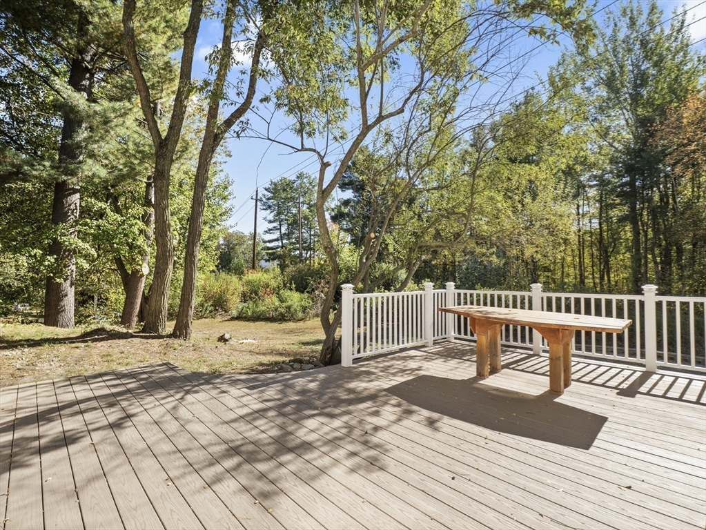 8 Boyds Ln