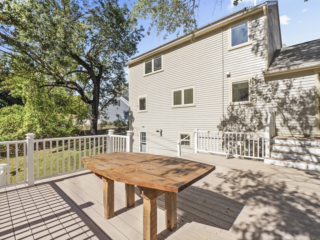 8 Boyds Ln