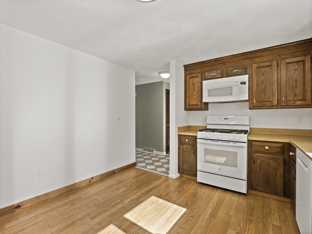 8 Boyds Ln