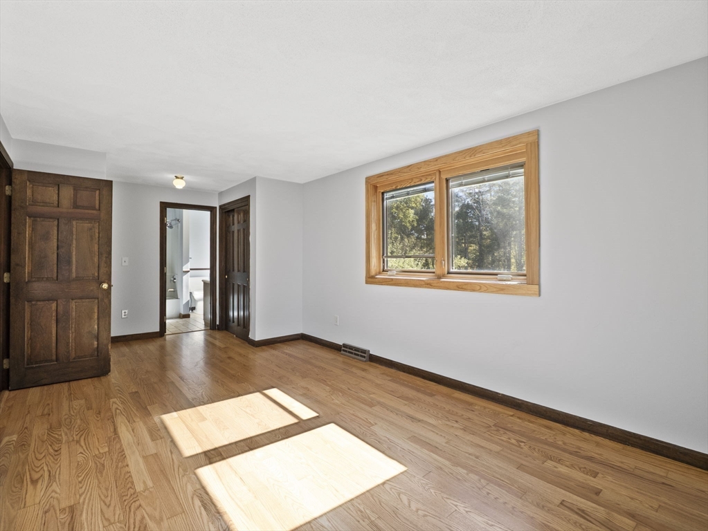 8 Boyds Ln