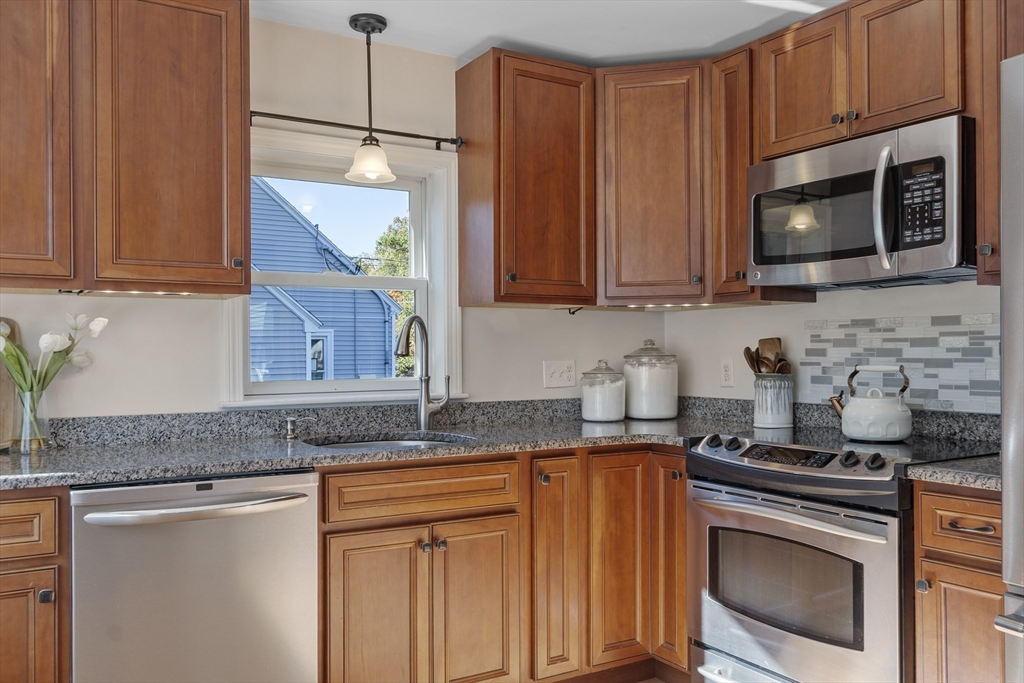 76 Sterling St., Lancaster