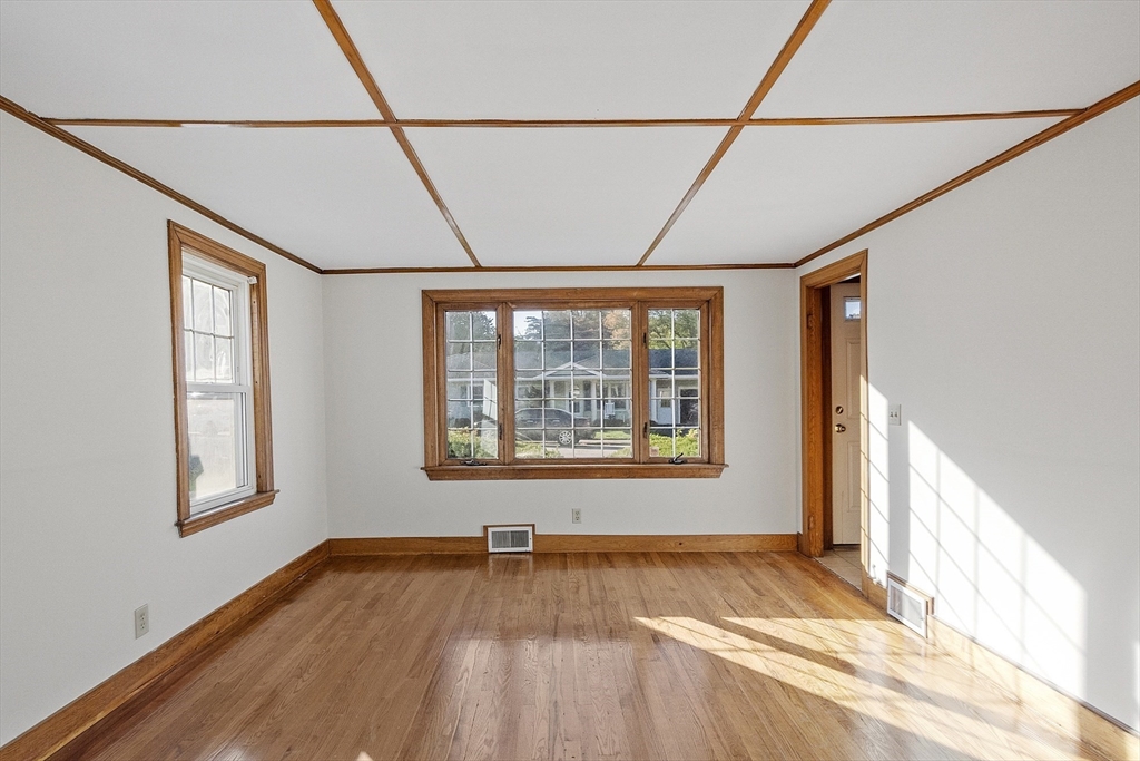 14 Greystone Ave # 14