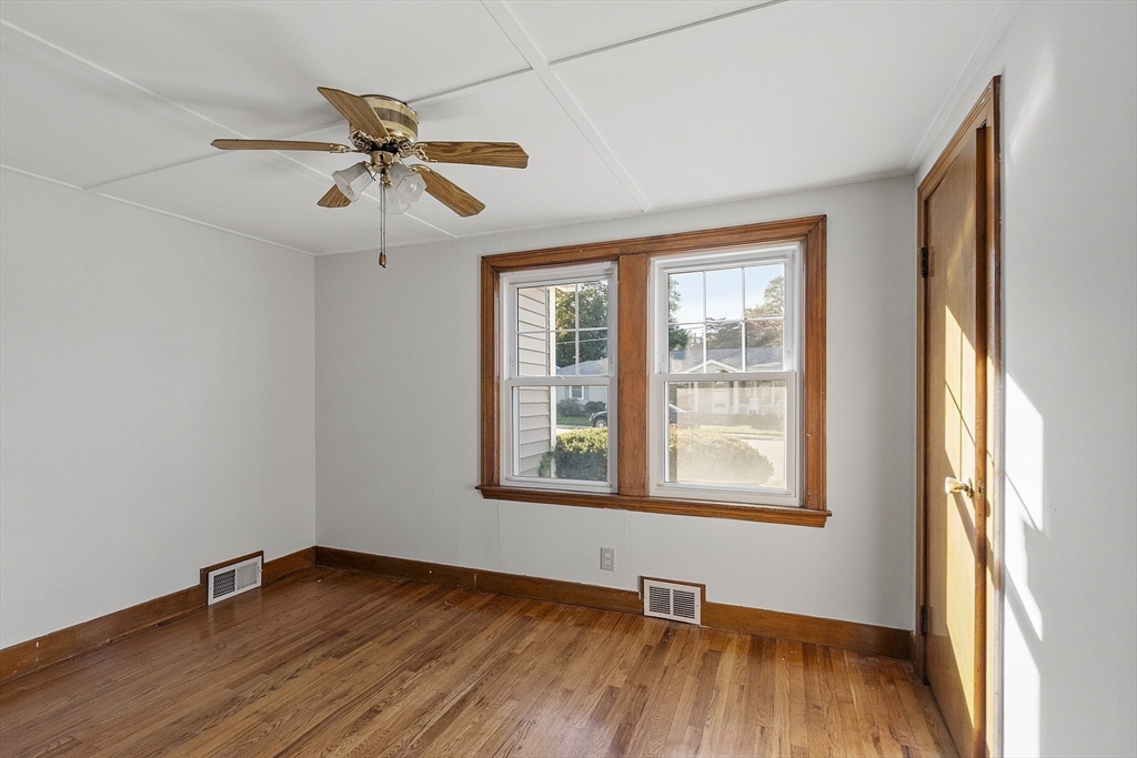14 Greystone Ave # 14
