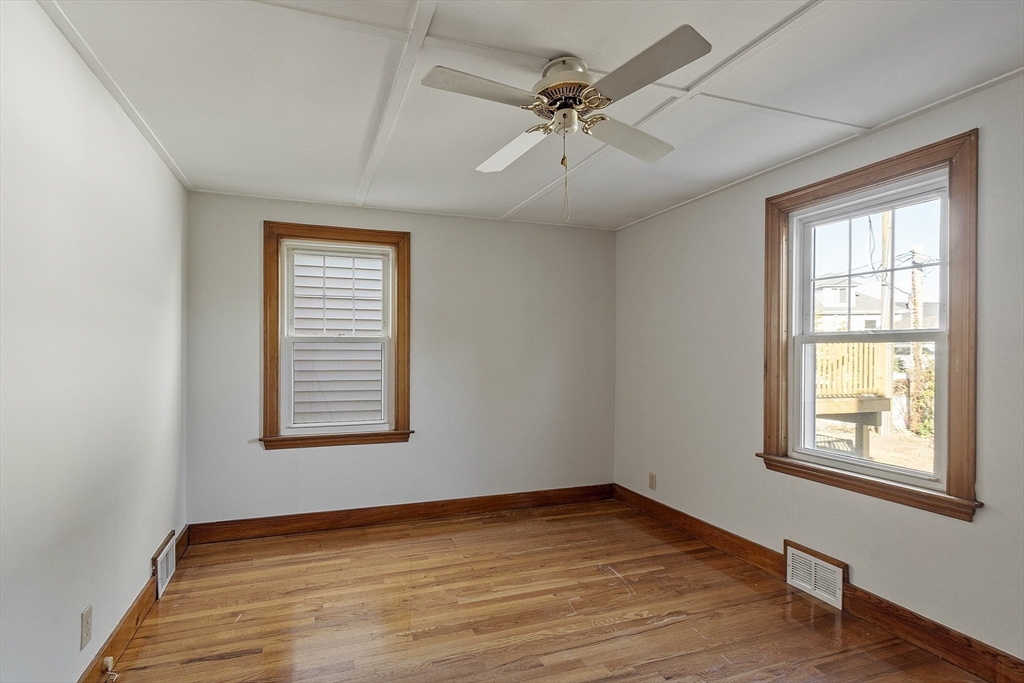 14 Greystone Ave # 14