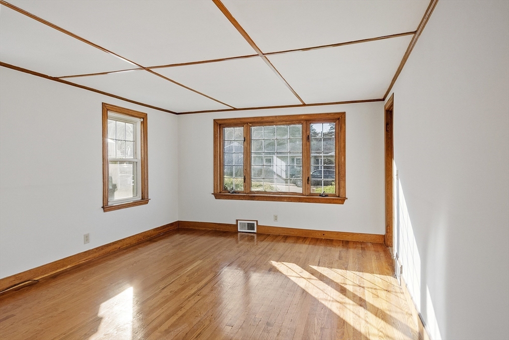 14 Greystone Ave # 14