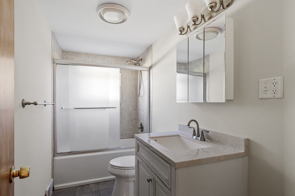 14 Greystone Ave # 14
