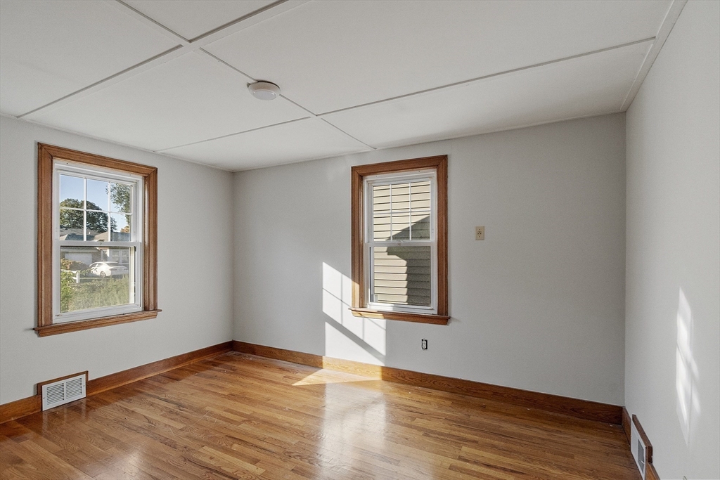 14 Greystone Ave # 14