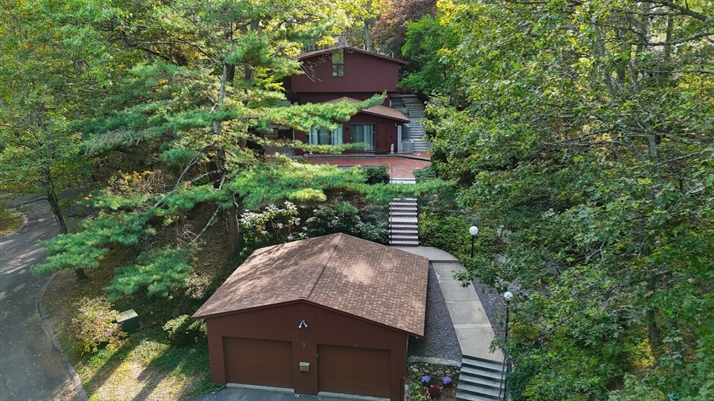 7 Carmel Circle