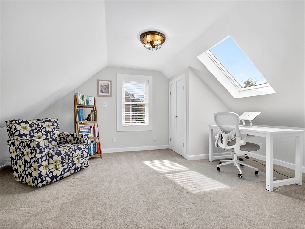303 Pleasant St