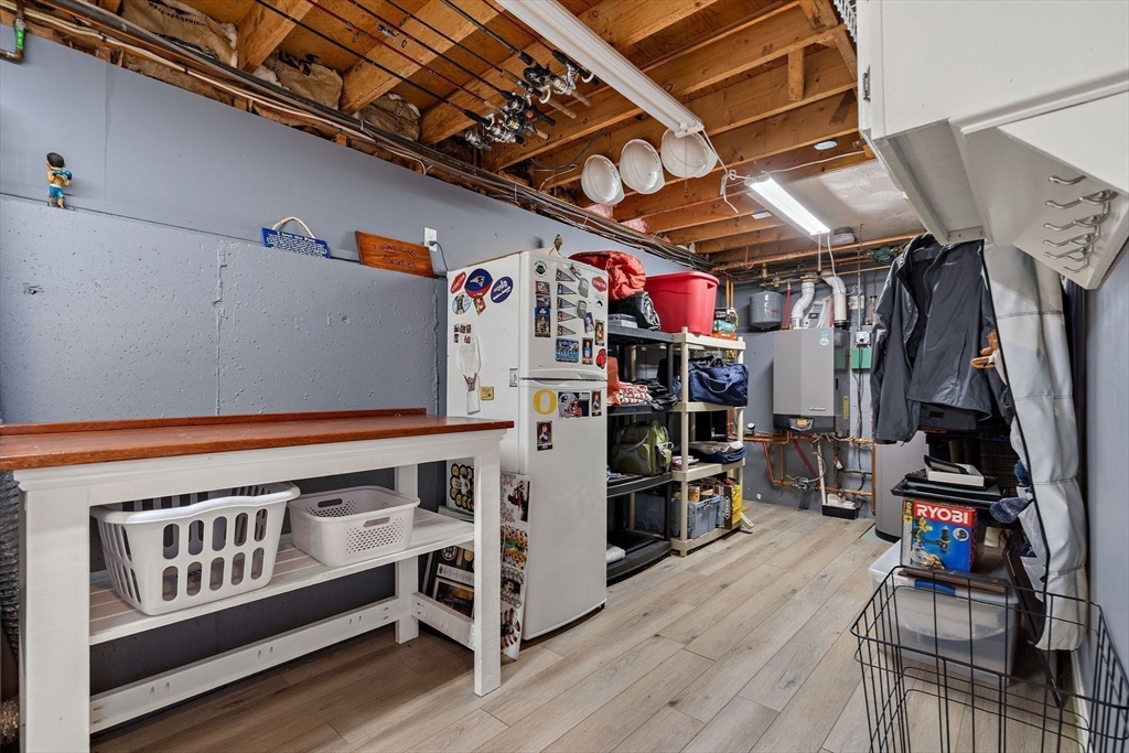 12 Patti Ln, Maynard