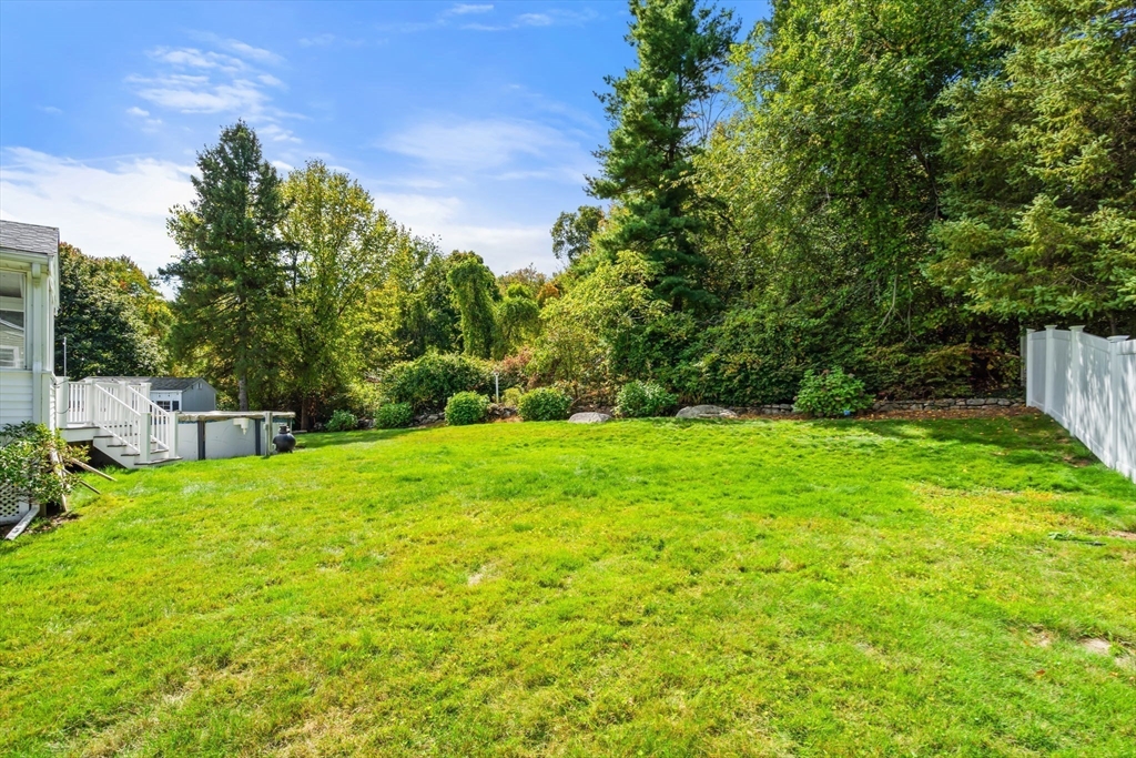 12 Patti Ln, Maynard