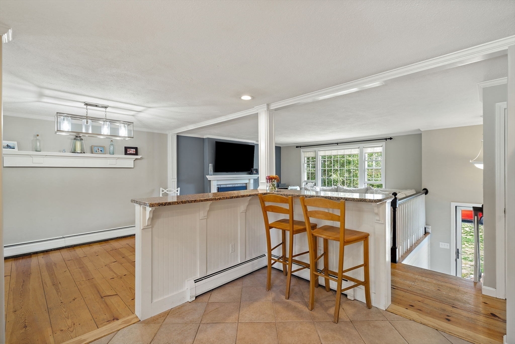 12 Patti Ln, Maynard