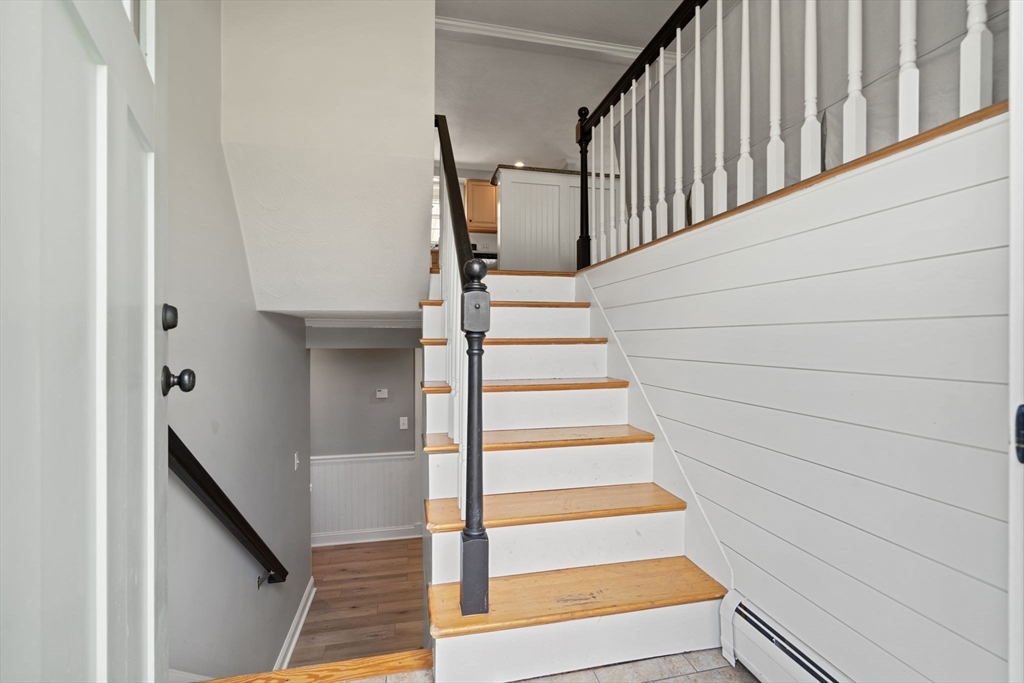 12 Patti Ln, Maynard