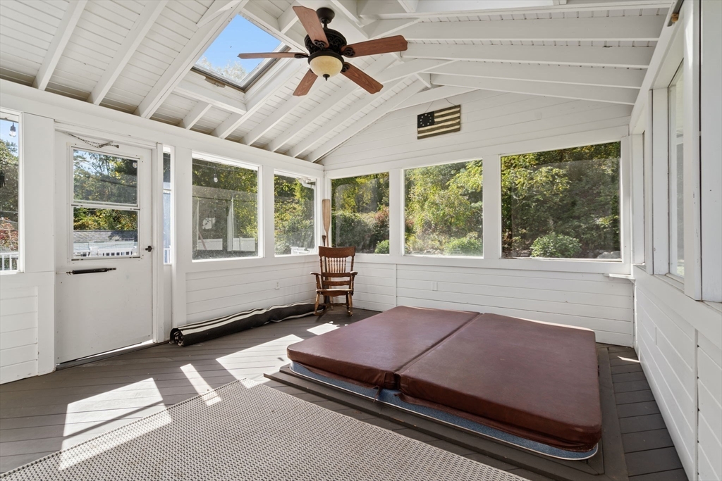 12 Patti Ln, Maynard