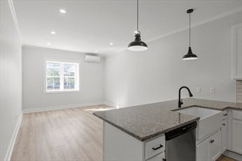 843 Main Street # 104, Clinton Unit: 104