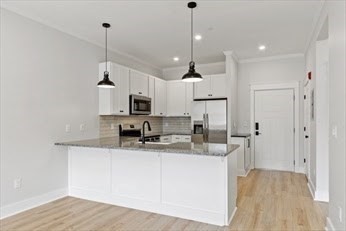 843 Main Street # 104, Clinton Unit: 104