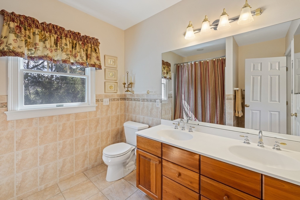 2 Marlboro Road, Lexington