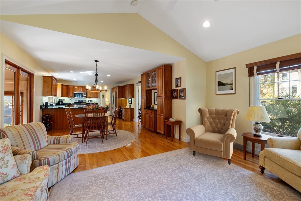 2 Marlboro Road, Lexington