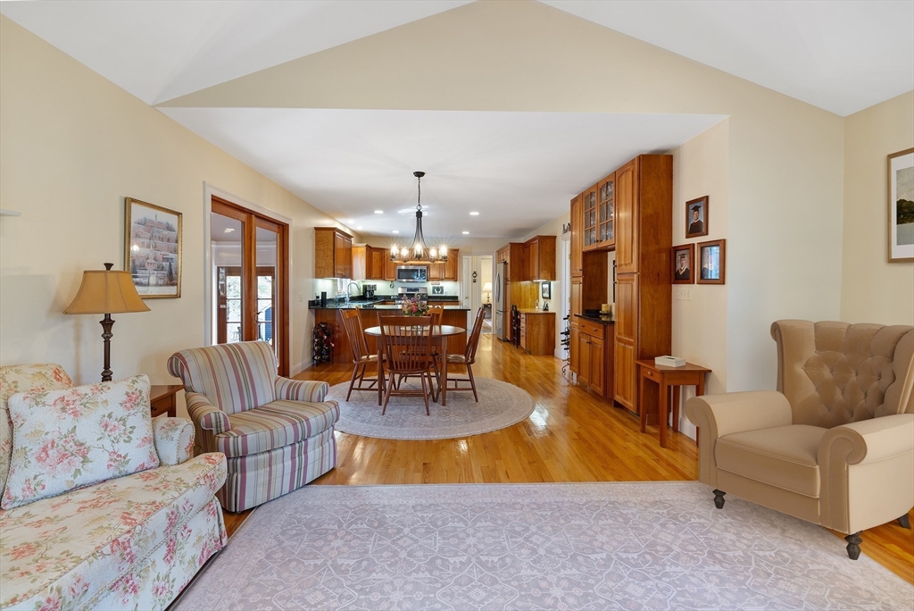 2 Marlboro Road, Lexington