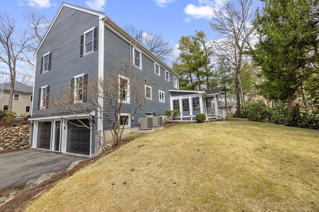 2 Marlboro Road, Lexington