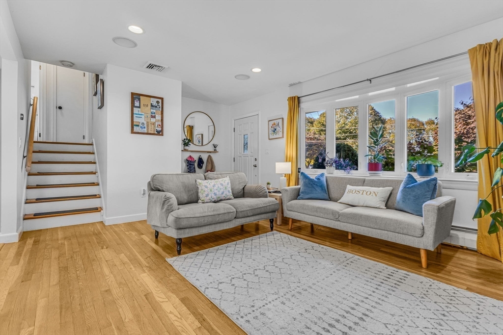 34 Cedar Hill Lane, Waltham