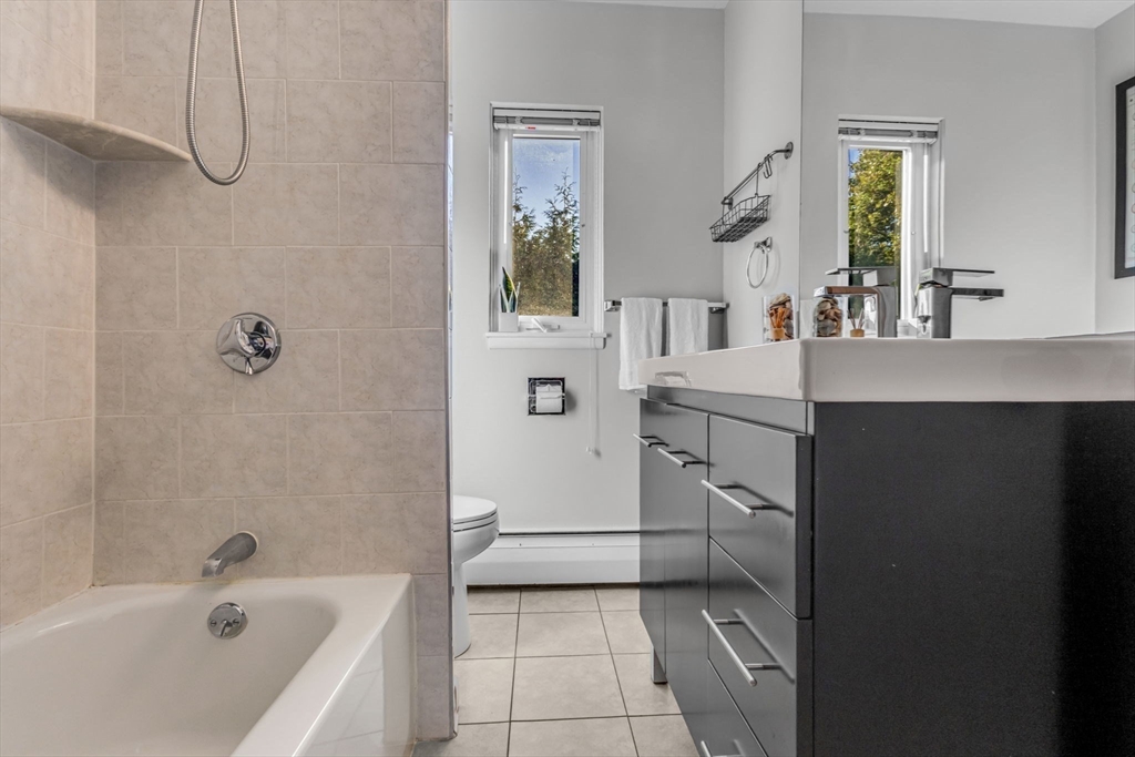 34 Cedar Hill Lane, Waltham