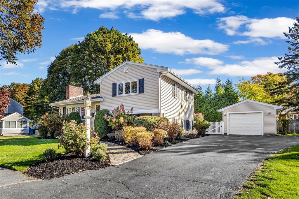 34 Cedar Hill Lane, Waltham