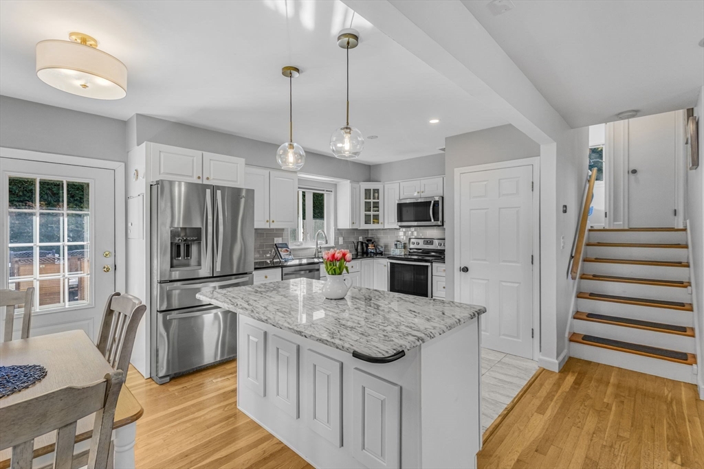 34 Cedar Hill Lane, Waltham