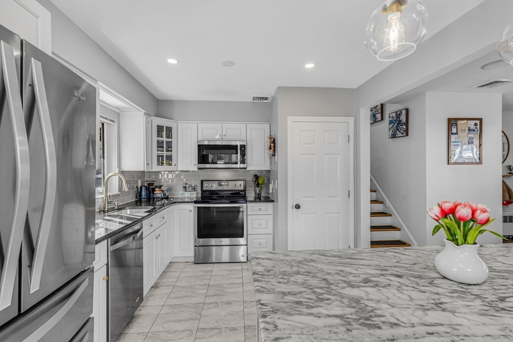 34 Cedar Hill Lane, Waltham