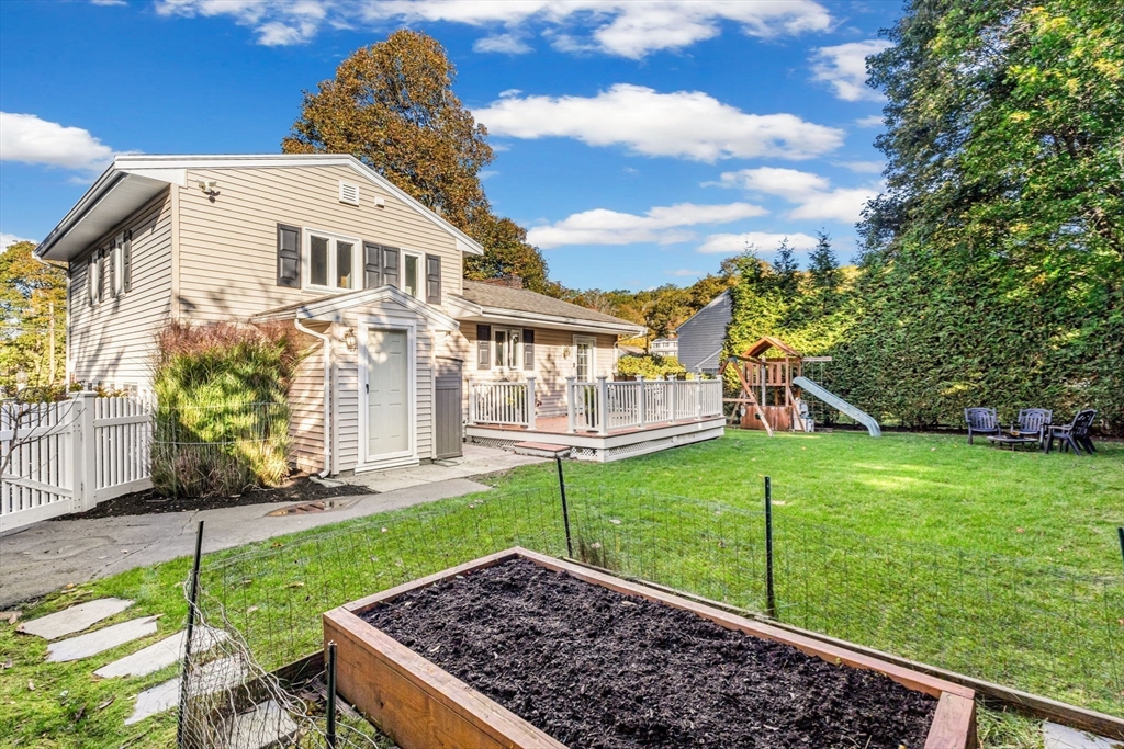 34 Cedar Hill Lane, Waltham