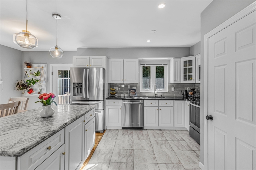 34 Cedar Hill Lane, Waltham