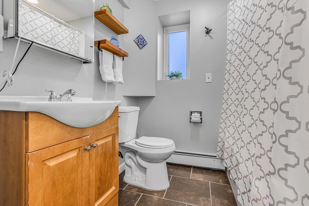 34 Cedar Hill Lane, Waltham