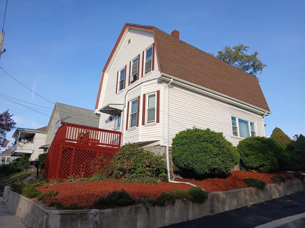 99 Florence St