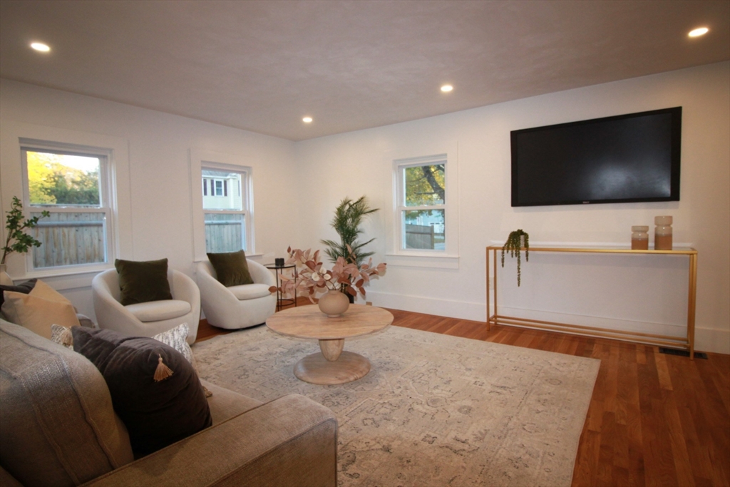 250 Great Road, Maynard