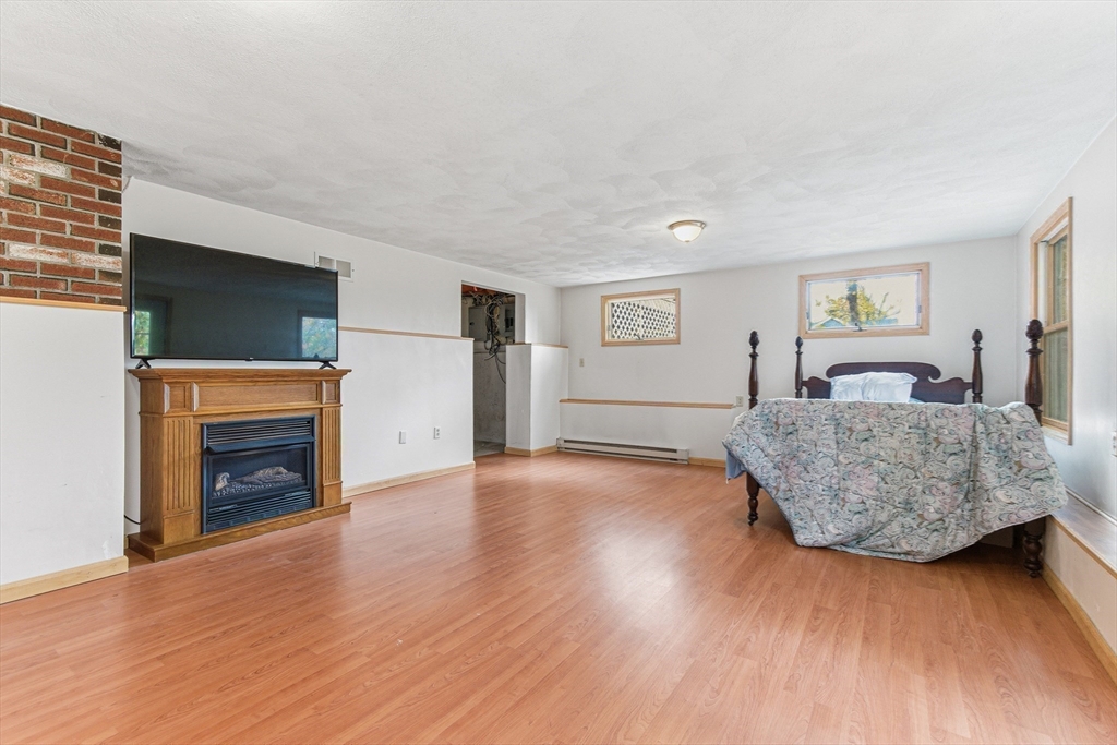 7 John St