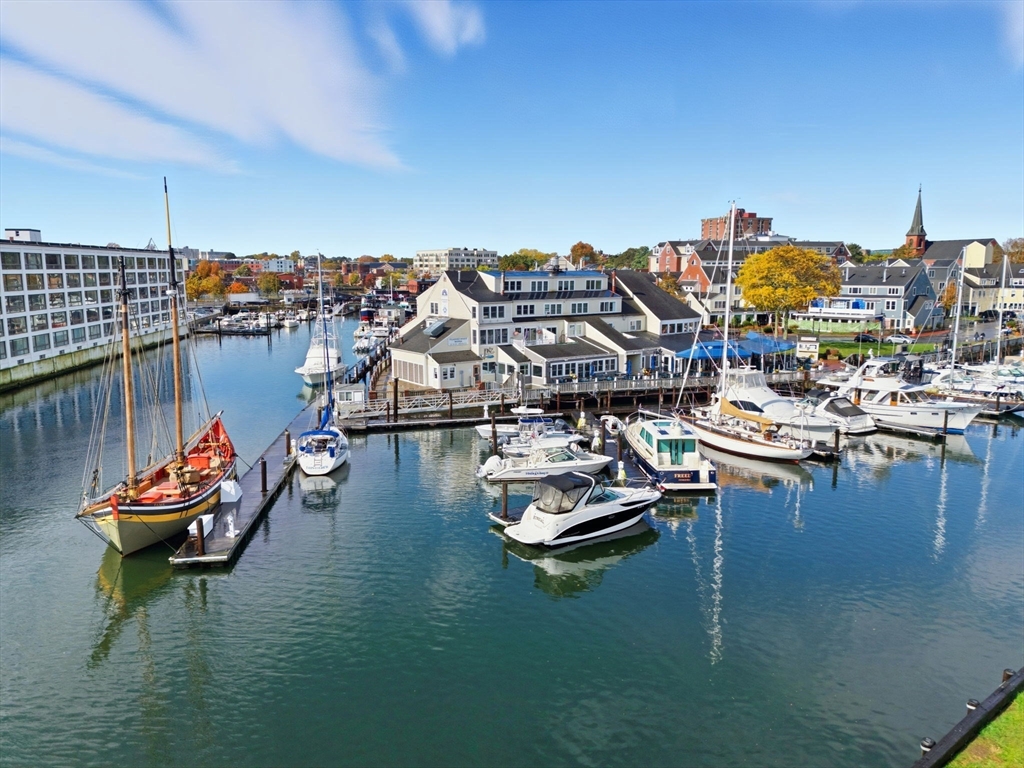 90 Wharf St # L10