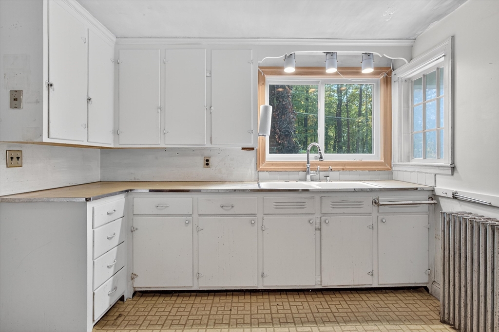 102 Hillcrest Pkwy